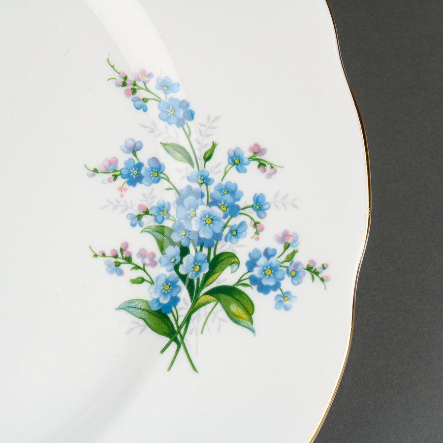 ROYAL ALBERT Forget Me Not - 12 Place Settings +