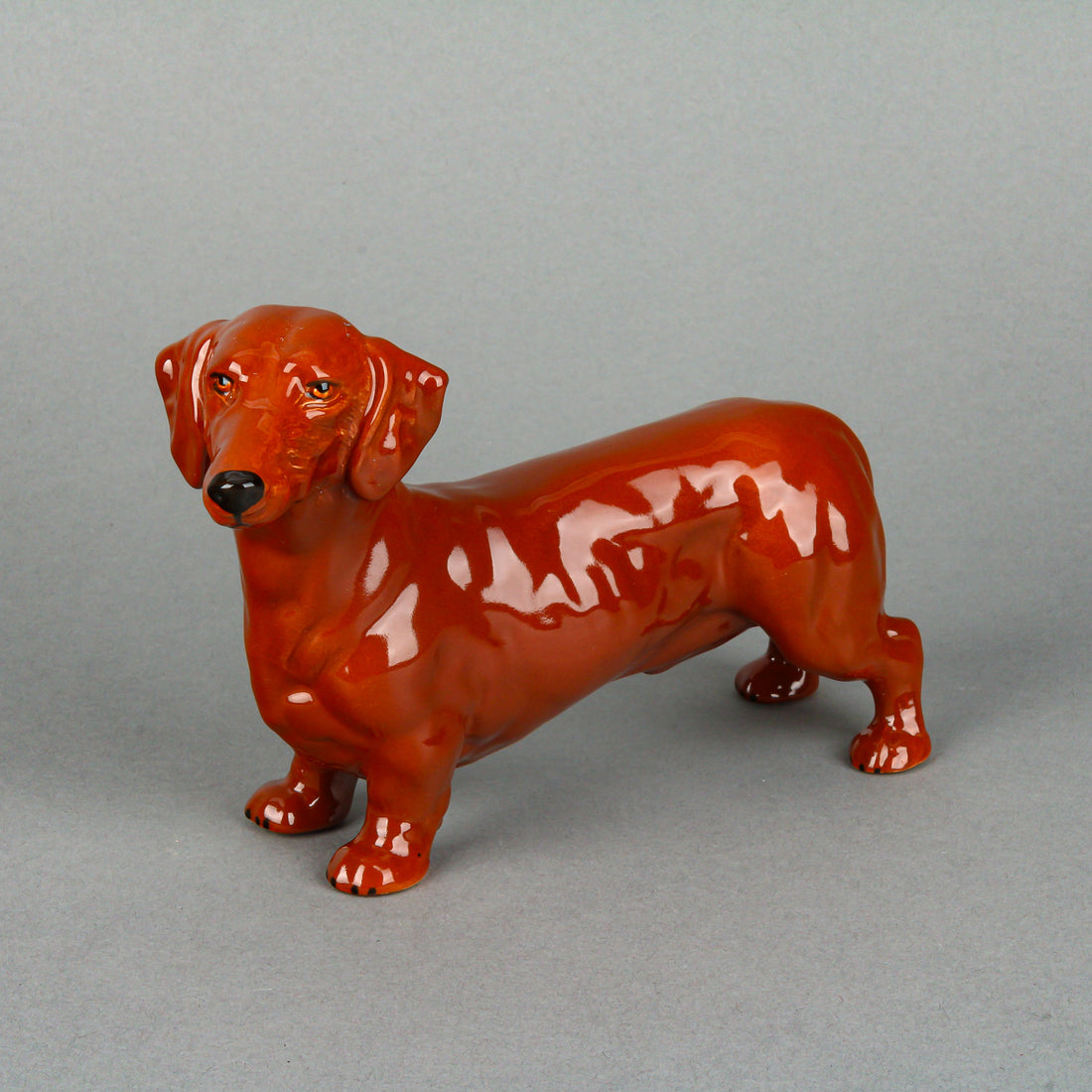 ROYAL DOULTON Dachshund Standing Brown 938A Figurine