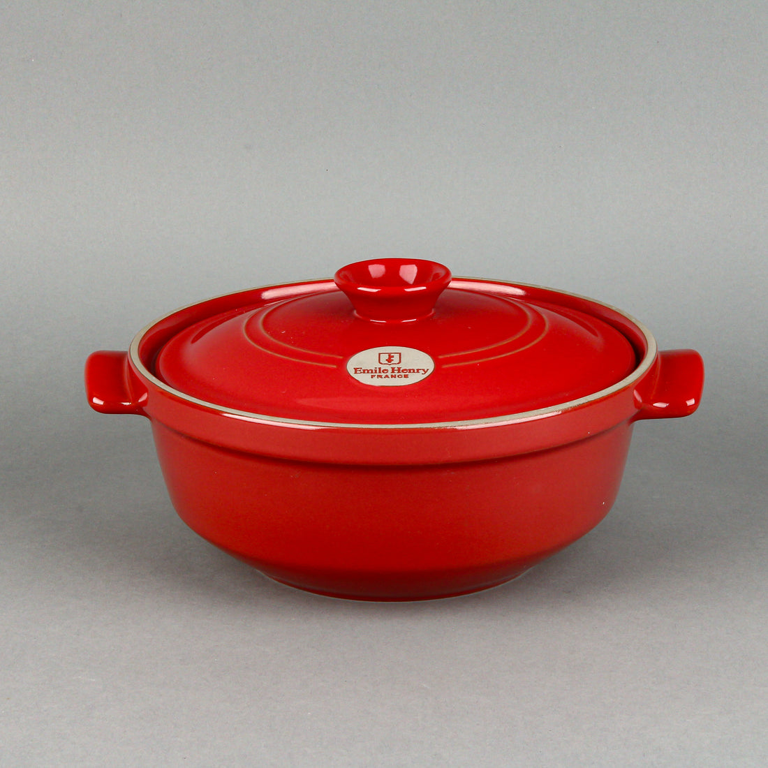 EMILE HENRY Covered Stoneware Casserole - Flame