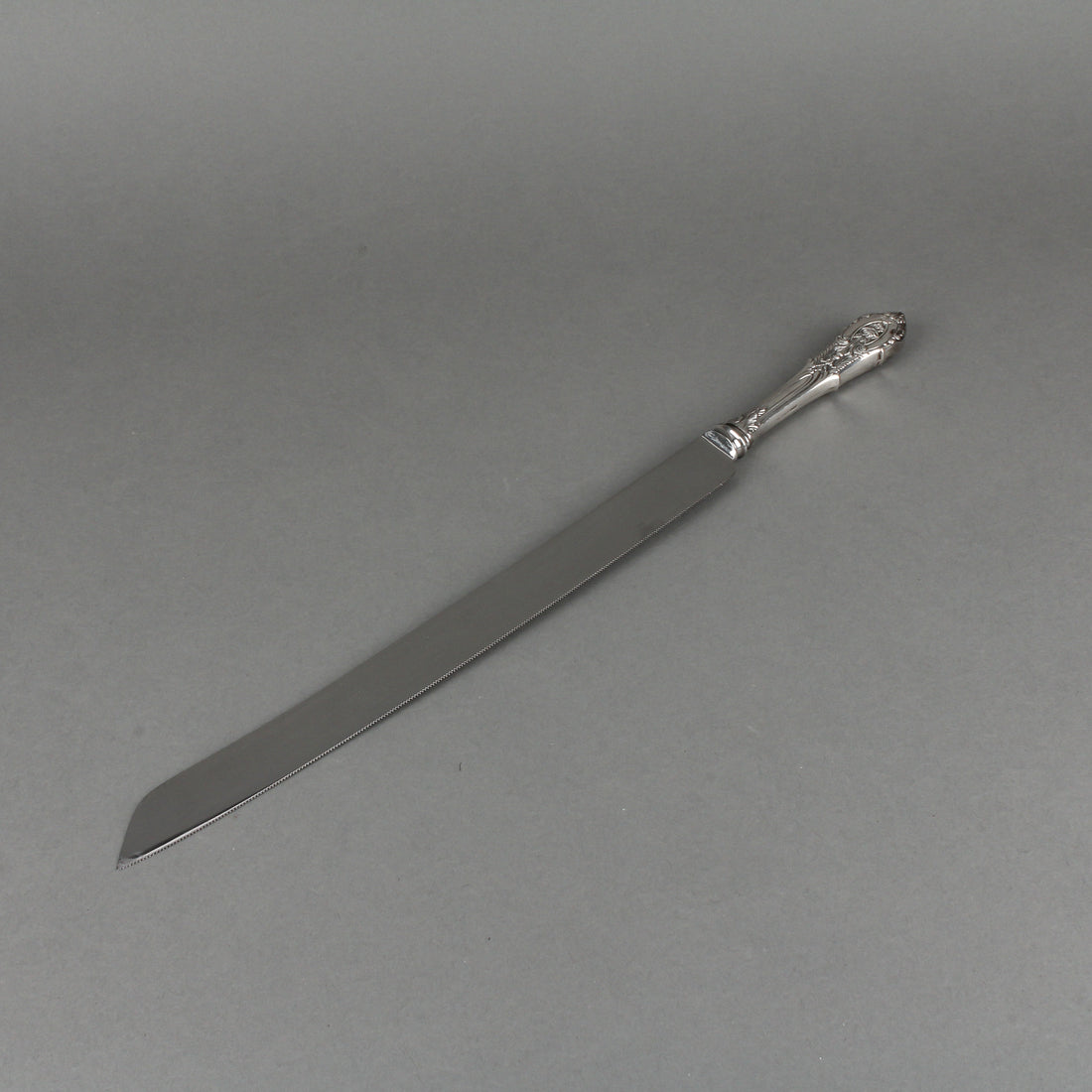 WALLACE Rose Point Sterling Silver Handle Stainless Steel Bread Knife