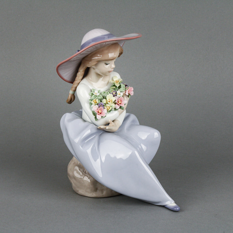 LLADRÓ Fragrant Bouquet 5862 Figurine