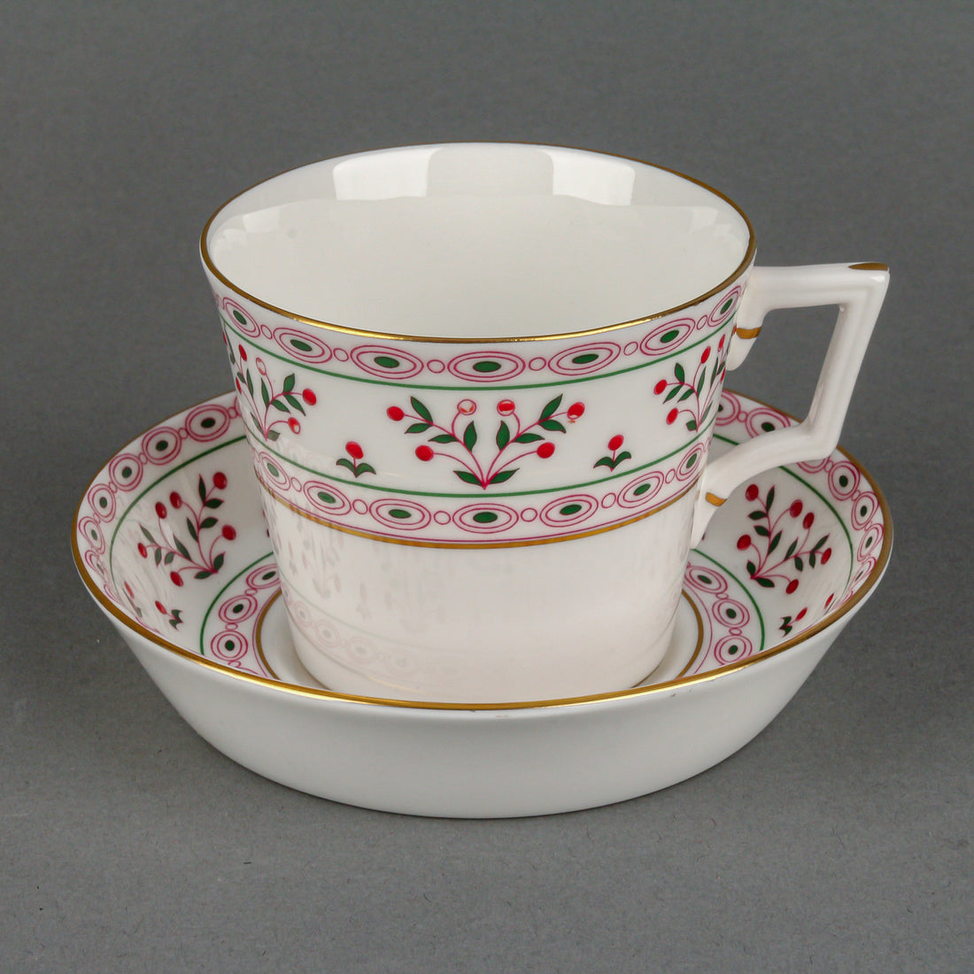 ROYAL CROWN DERBY Brittany Tea Set