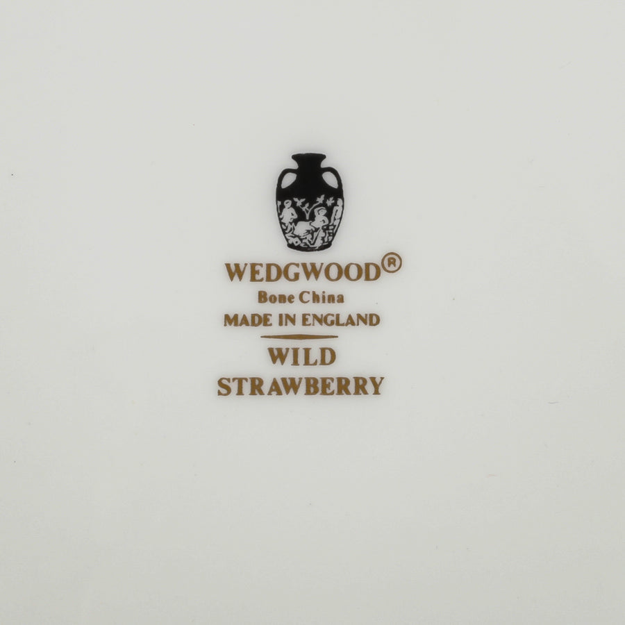 WEDGWOOD Wild Strawberry - 8 Place Settings +