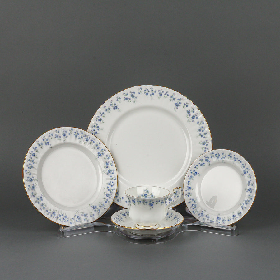 ROYAL ALBERT Memory Lane - 10 Place Settings +