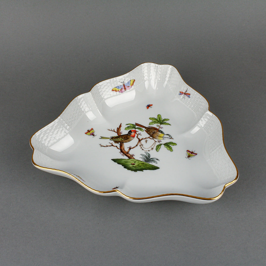 HEREND Rothschild Bird Triangle Dish