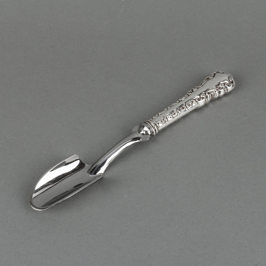 BIRKS/RODEN BROS. Louis XV Sterling Silver Handle Stainless Steel Cheese Scoop