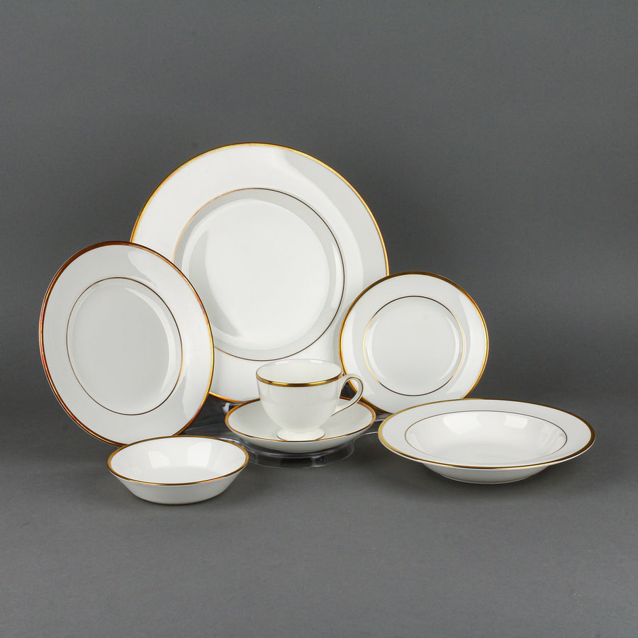 WEDGWOOD California W4377 - 12 Place Settings +