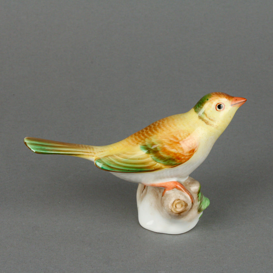 HEREND Small Song Bird 5045 - Natural Figurine