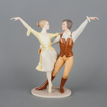 GOEBEL CRAFTS Lazlo Ispanky Romance Figurine