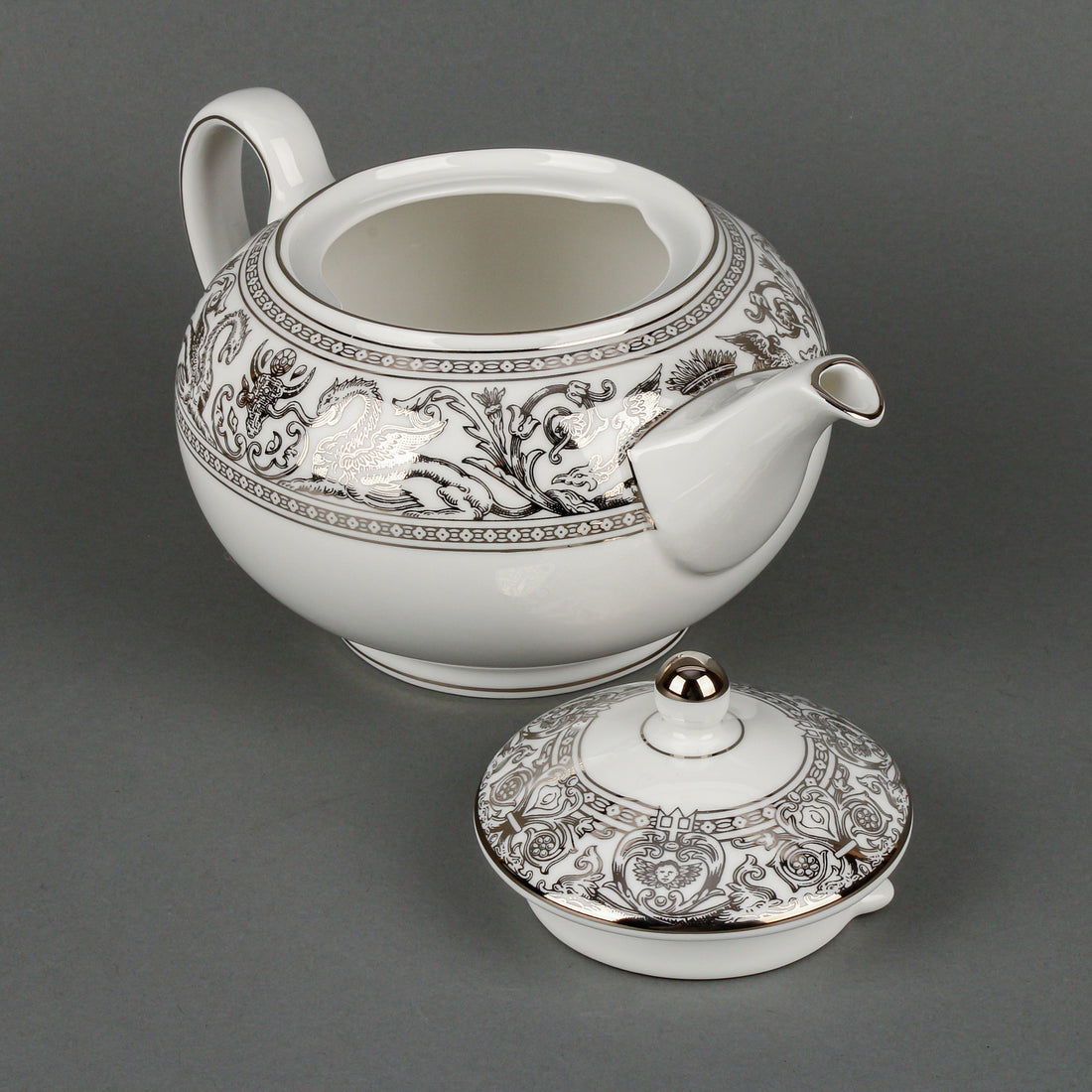 WEDGWOOD Florentine Platinum Teapot