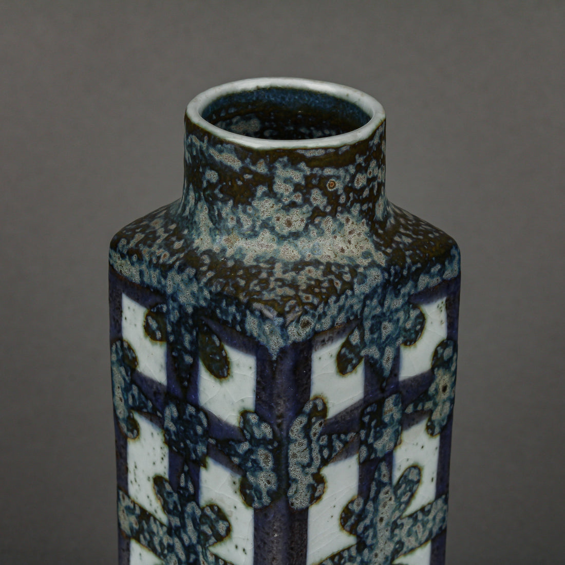 ROYAL COPENHAGEN Nils Thorsson Aluminia Faiance Baca Vase 711/3258
