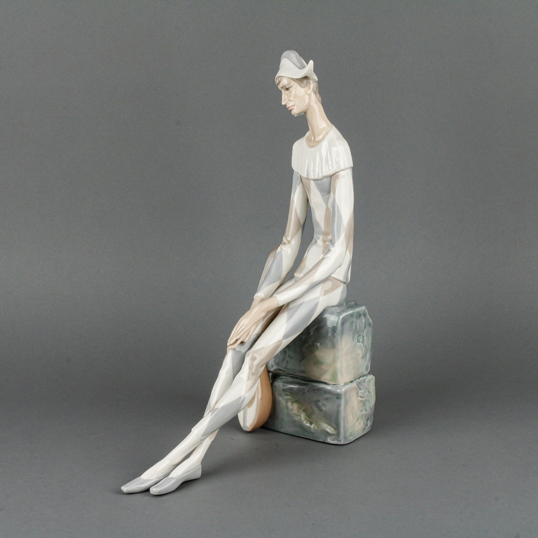 LLADRO Sad Harlequin 4558 Figurine
