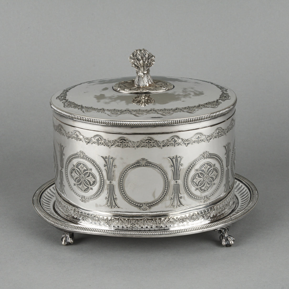 H. WILKINSON & CO. Silverplate Footed Biscuit Box