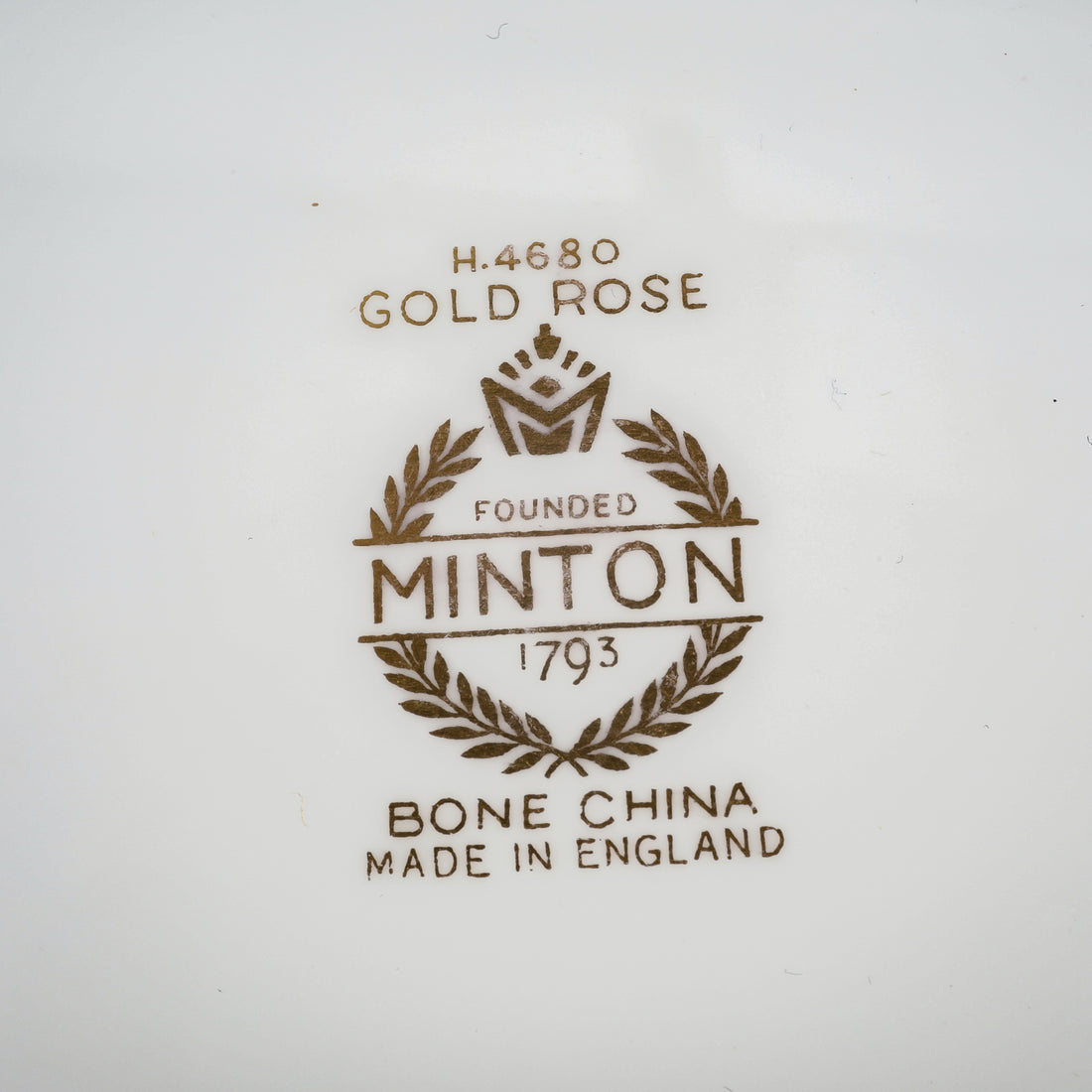 MINTON Gold Rose H4680 Oval Serving Bowl w/Handles