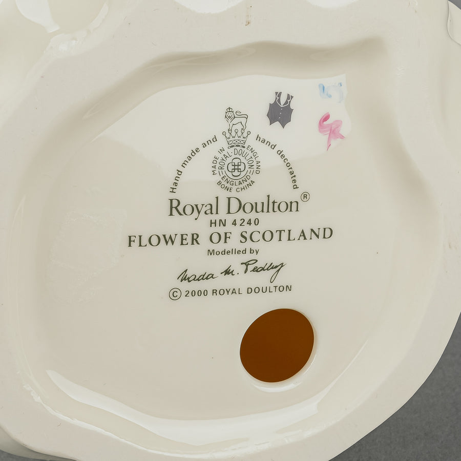 ROYAL DOULTON Flower of Scotland HN 4240 Figurine