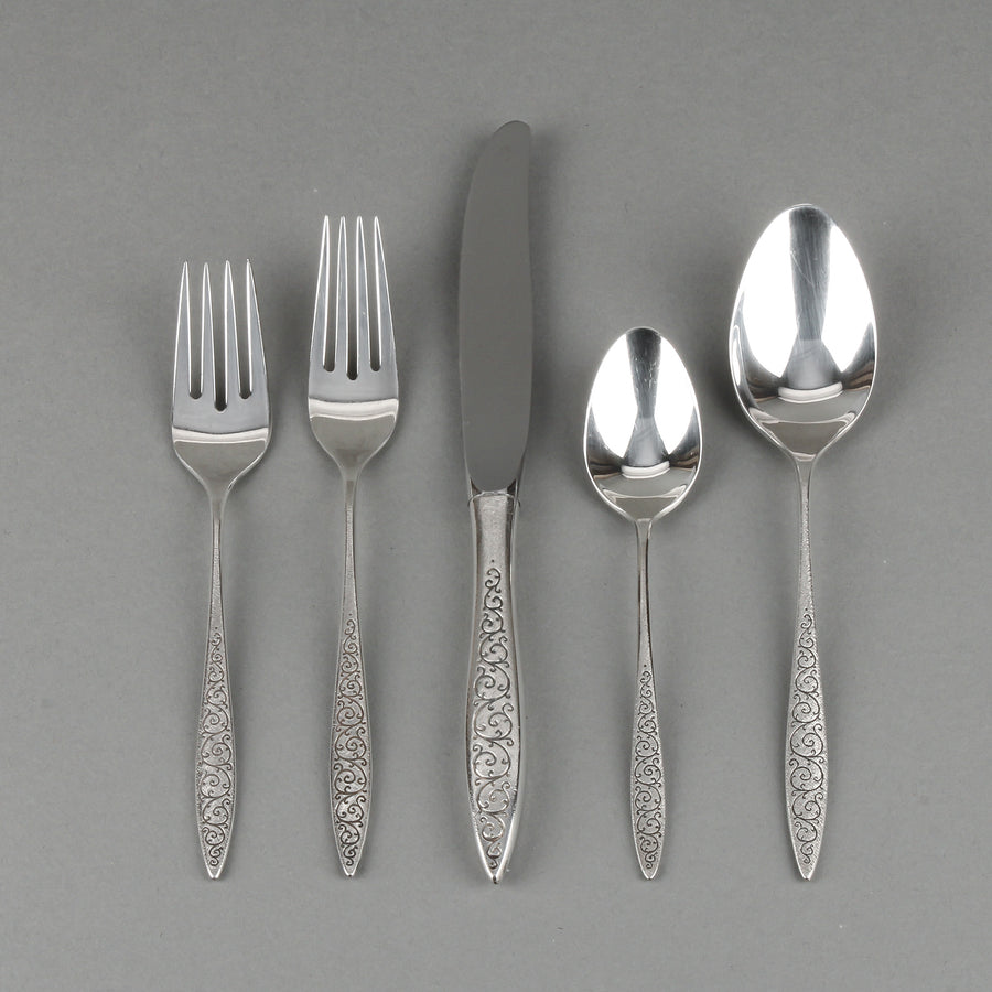 WALLACE STERLING Spanish Lace Sterling Silver Luncheon Flatware - 11 Place Settings +