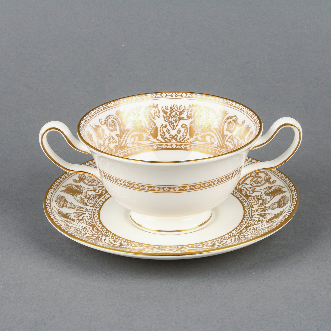 WEDGWOOD Gold Florentine W4219 Cream Soup & Saucers - Set of 7