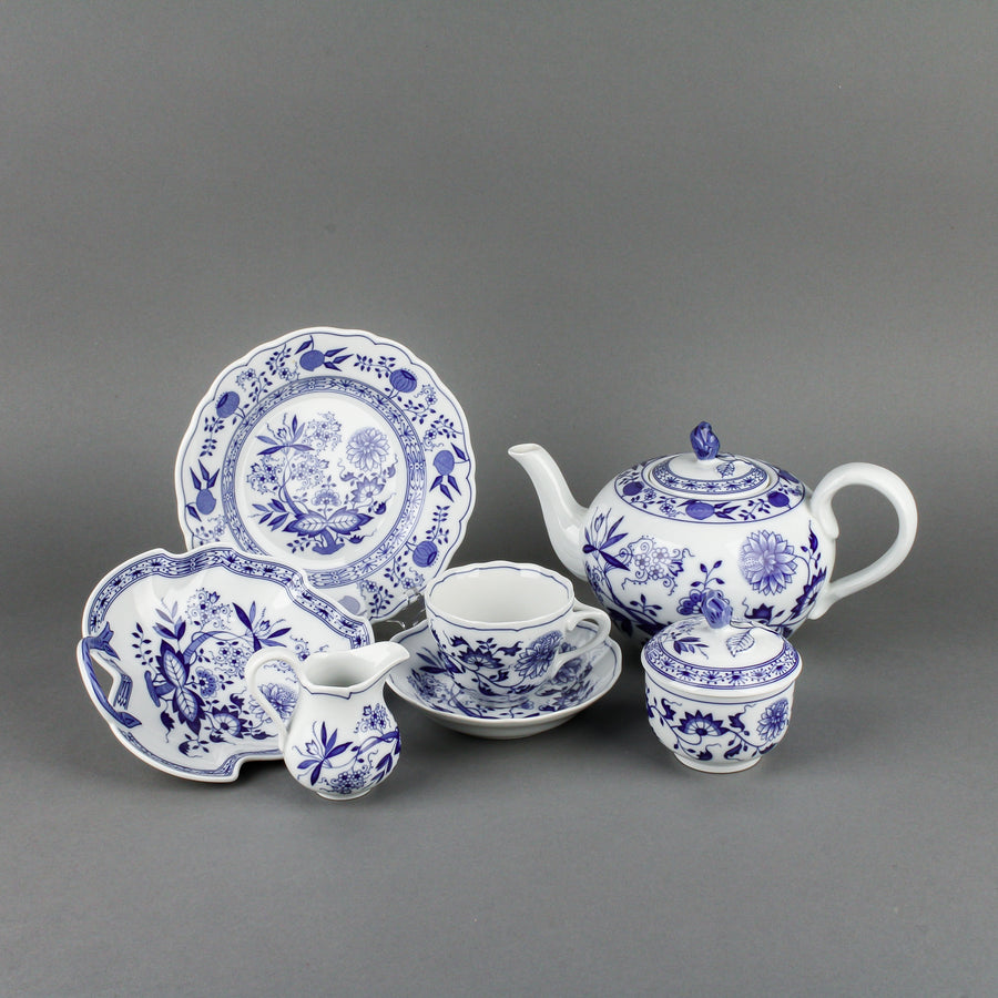 HUTSCHENREUTHER Blue Onion Tea Set