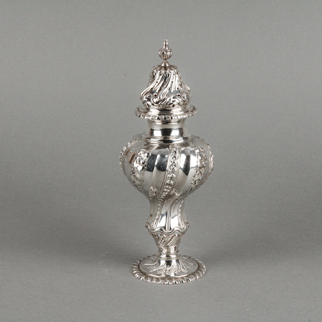 SIBRAY HALL & CO. Sterling Silver Sugar Caster