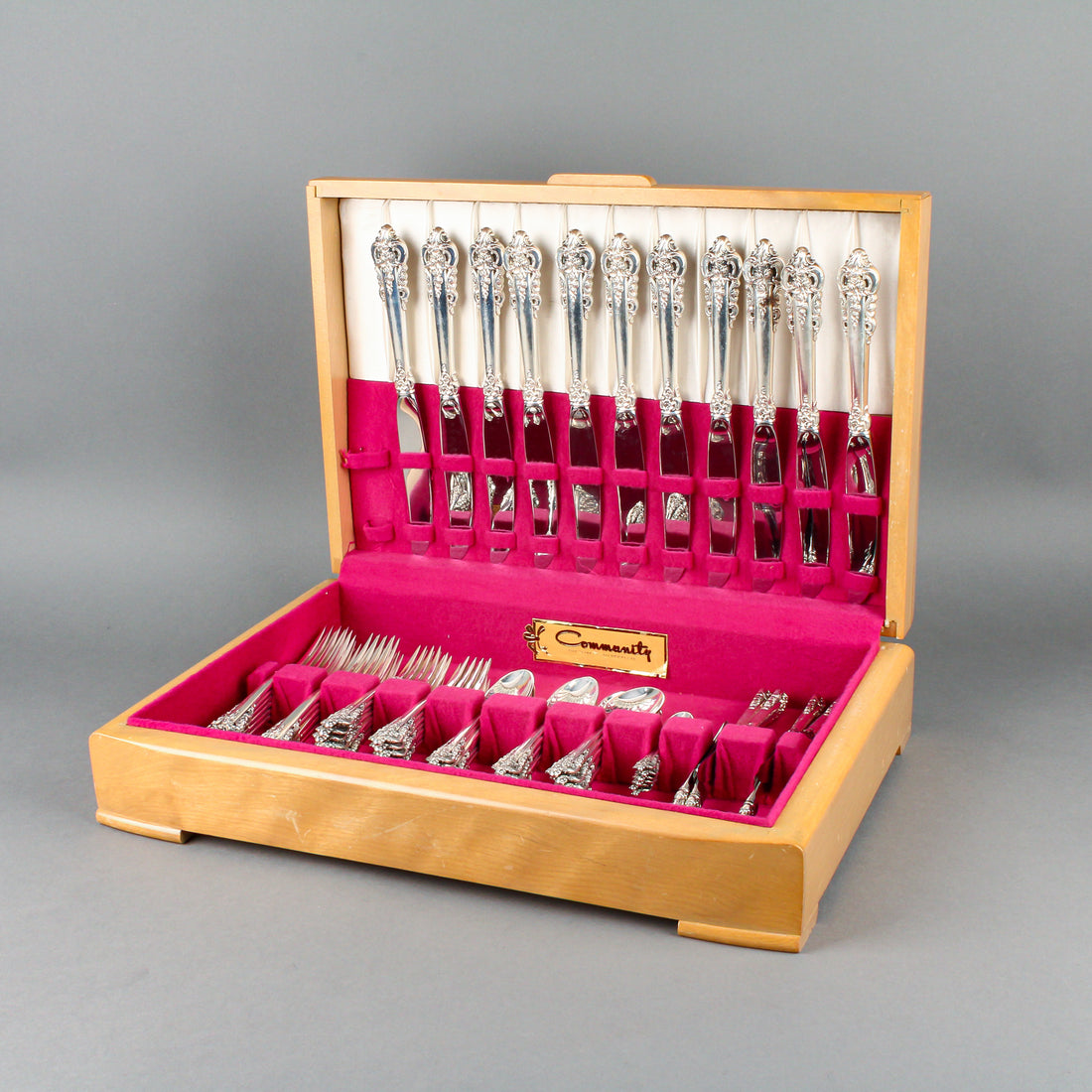 WALLACE Grande Baroque Sterling Silver Flatware - 81 Pieces