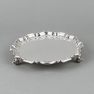 VINERS LTD. Chippendale Sterling Silver Footed Tray