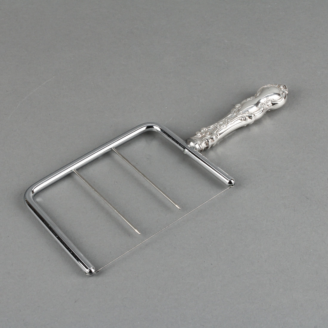 RODEN BROS. Sterling Silver Handle Stainless Steel Cake Breaker/Slicer