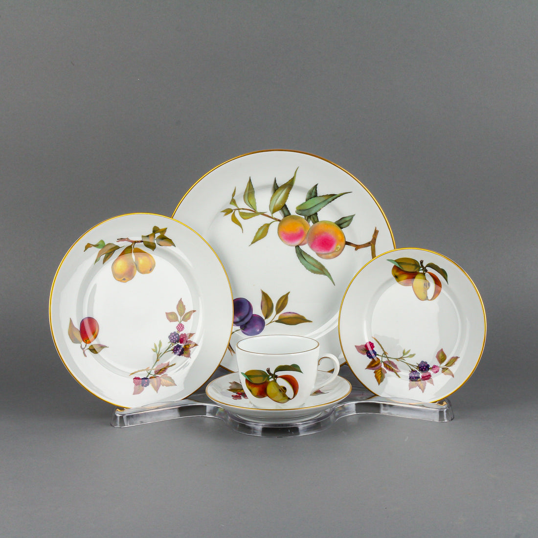 ROYAL WORCESTER Evesham - 7 Place Settings
