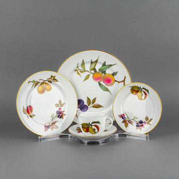 ROYAL WORCESTER Evesham - 7 Place Settings