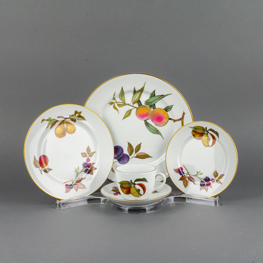 ROYAL WORCESTER Evesham - 7 Place Settings
