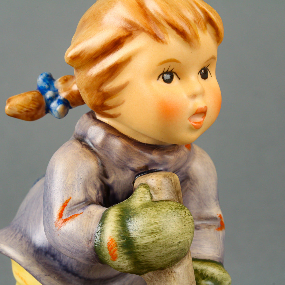 HUMMEL Season's Best 2143/A Figurine