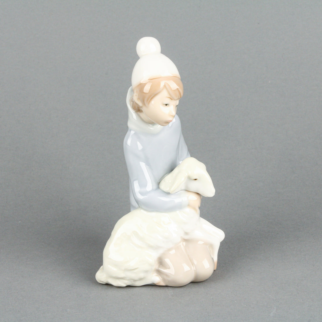 LLADRO Shepherd with Lamb 4676 Figurine