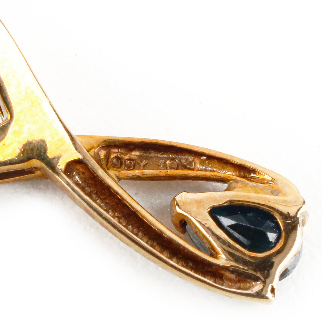 10K Yellow Gold Pear-Shaped Sapphire Pendant