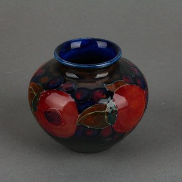 MOORCROFT Pomegranate Pot/Vase