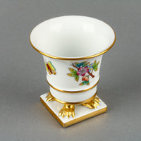 HEREND Queen Victoria Empire Vase 6404