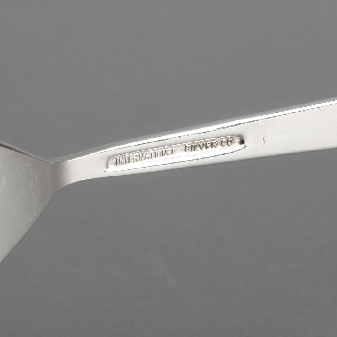 INTERNATIONAL SILVER CO. Valencia Silverplate Flatware - 8 Place Settings