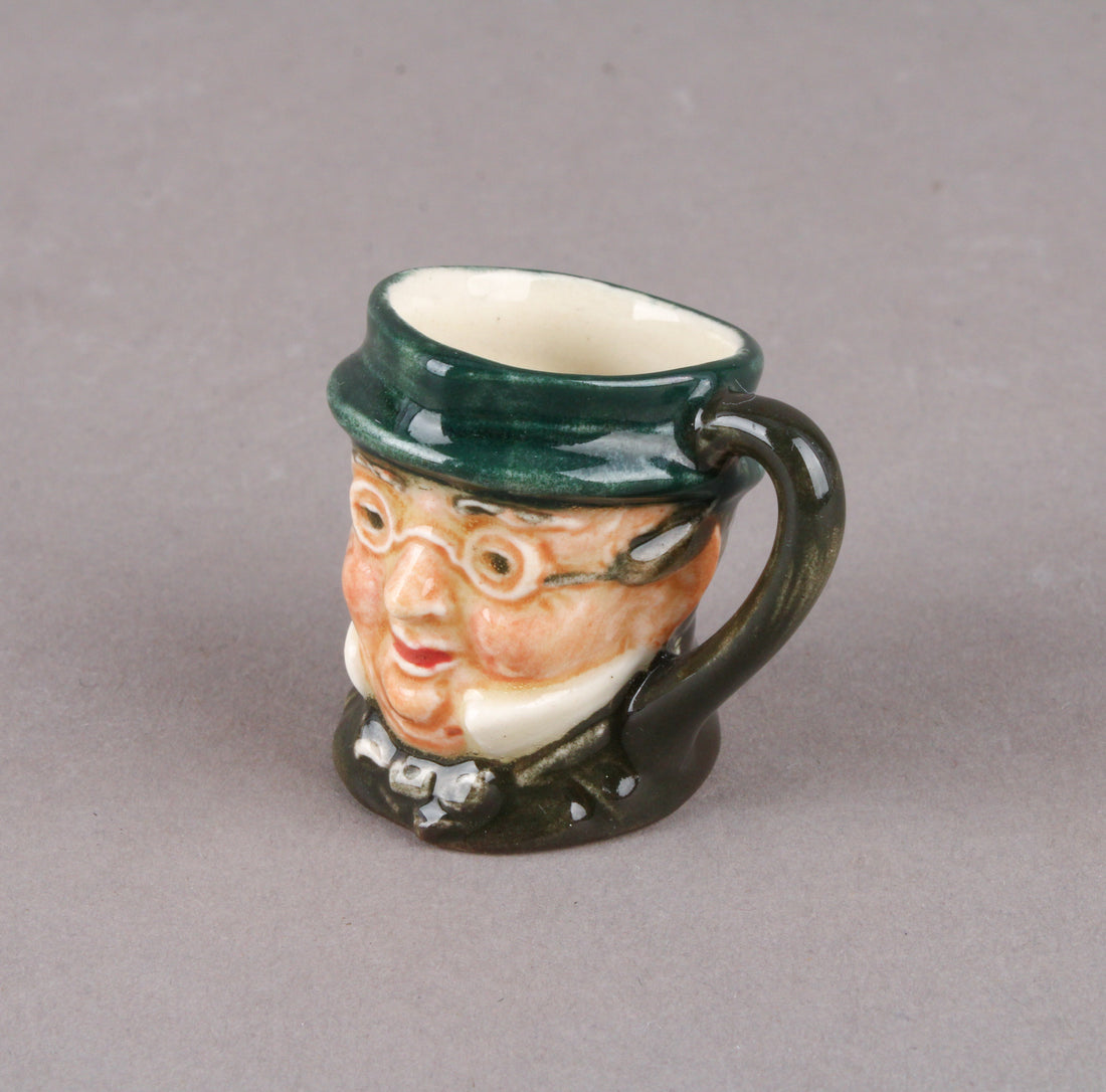 ROYAL DOULTON Toby Mr. Pickwick D 6260
