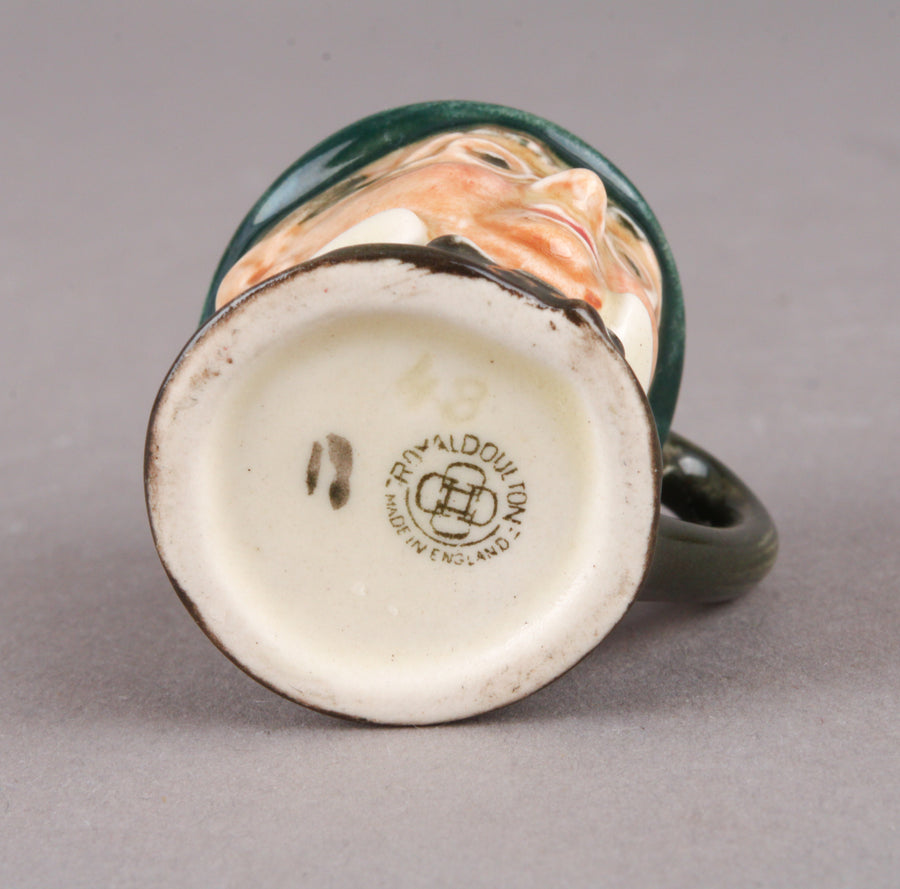 ROYAL DOULTON Toby Mr. Pickwick D 6260