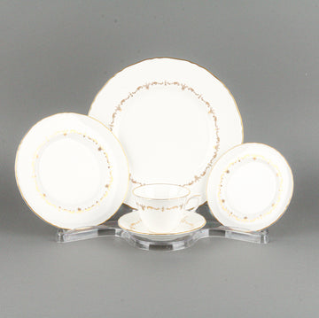ROYAL WORCESTER Gold Chantilly - 11 Place Settings +